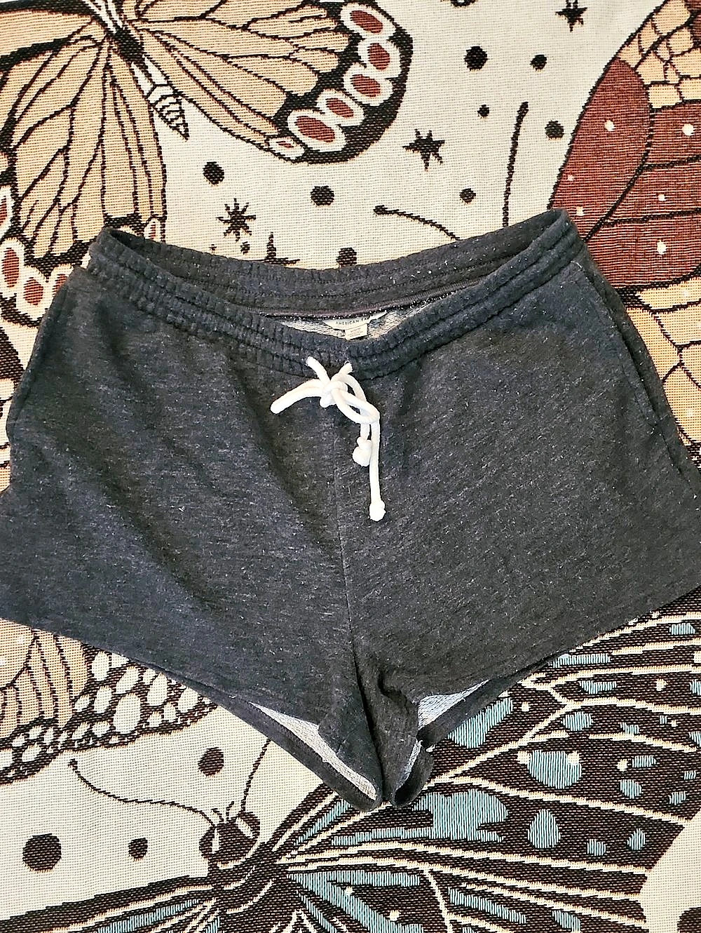 American Eagle Black Lounge Shorts – Size Medium